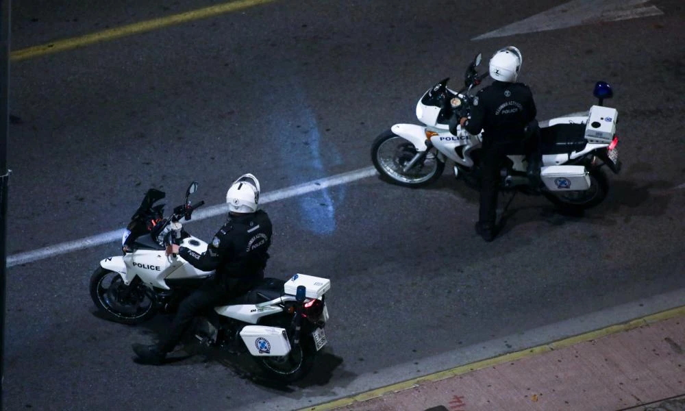 Παλαιό Φάληρο: Εξελίξεις στην υπόθεση με το κλεμμένο ΙΧ με το καλάσνικοφ- Μπλεγμένος στην υπόθεση και Αλβανός ληστής